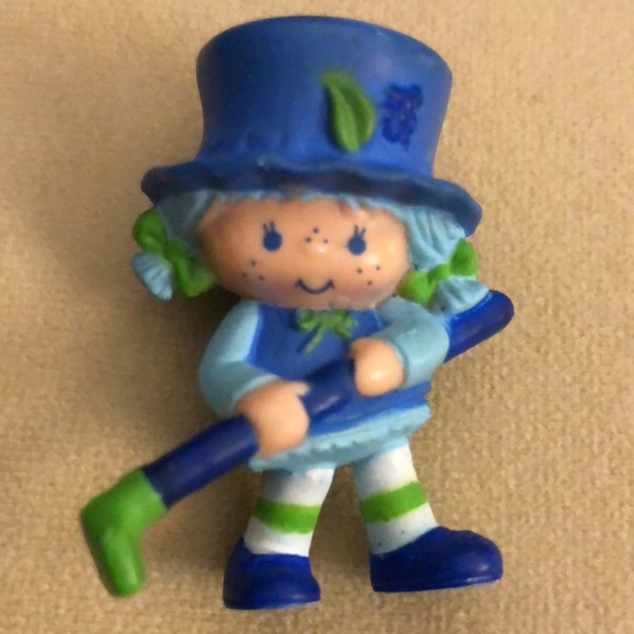 Vintage Blueberry Muffin PVC figurines - Picture 4 of 5